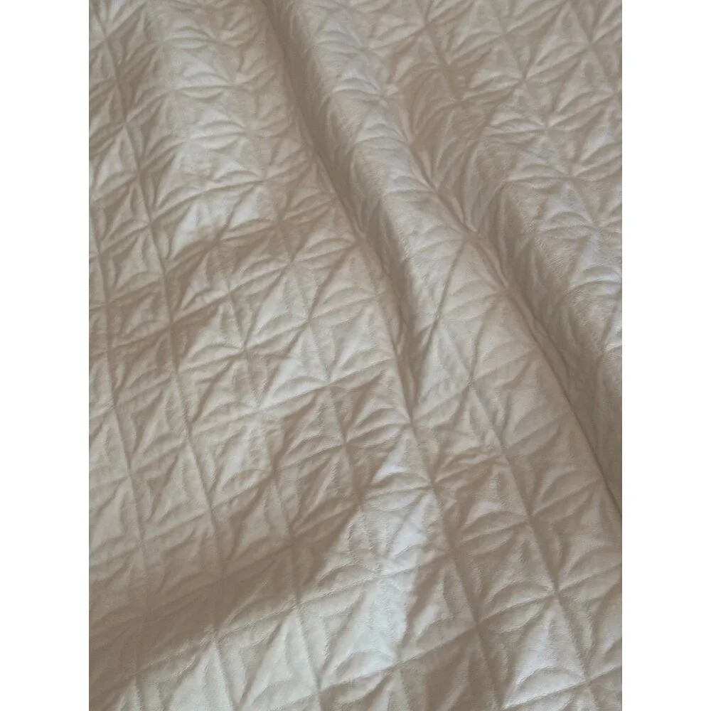 King Size Quilted Mattress Protector Cover Soft & Durable Hypoallergenic White F